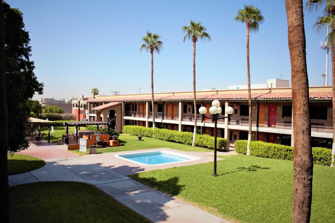 Hotel Colonial Mexicali Exteriör bild