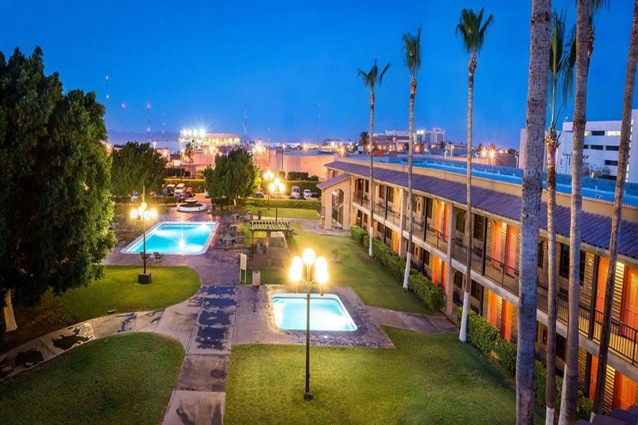 Hotel Colonial Mexicali Exteriör bild